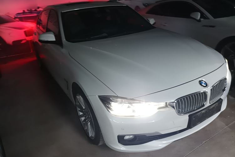 Used BMW 3 Series 2018 320Li Fashion Model Front Right 45 Deg