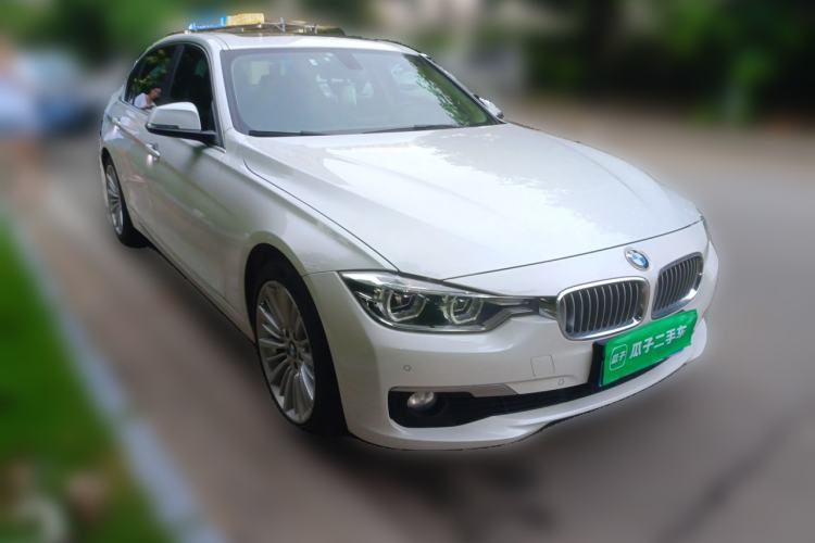 Used BMW 3 Series 2018 320Li Fashion Model Front Right 45 Deg