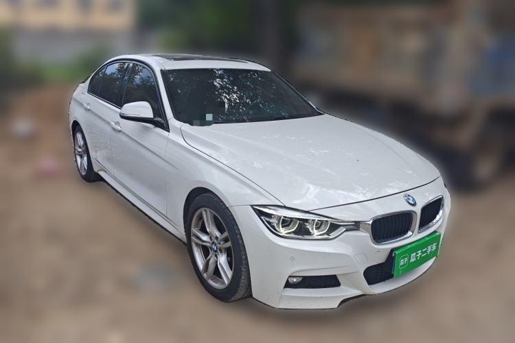Used BMW 3 Series 2018 320i M Sport Package Front Right 45 Deg