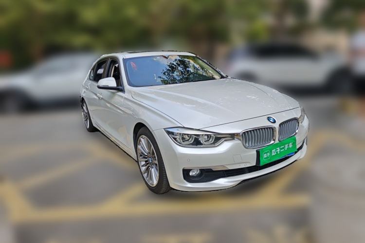 Used BMW 3 Series 2018 320Li Fashion Model Front Right 45 Deg