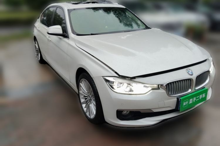 Used BMW 3 Series 2018 320Li Fashion Model Front Right 45 Deg
