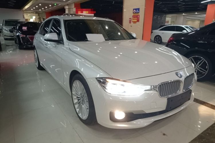 Used BMW 3 Series 2018 320Li Fashion Model Front Right 45 Deg
