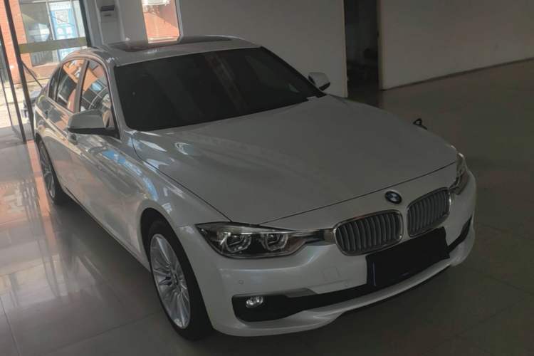 Used BMW 3 Series 2018 320Li xDrive Fashion Model Front Right 45 Deg