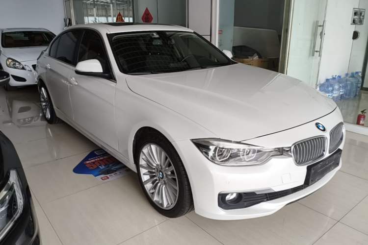 Used BMW 3 Series 2018 320Li Fashion Model Front Right 45 Deg