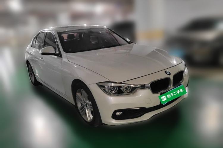 Used BMW 3 Series 2018 318i Front Right 45 Deg