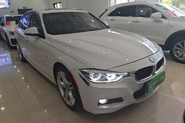 Used BMW 3 Series 2018 320i M Sport Package Front Right 45 Deg