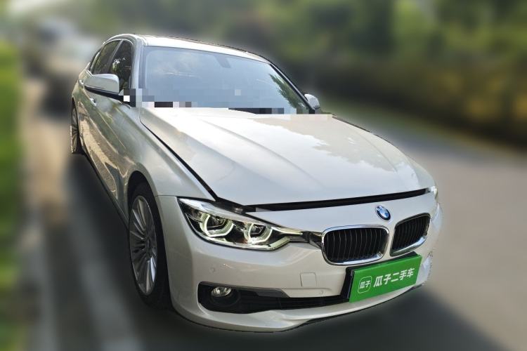 Used BMW 3 Series 2018 320Li Fashion Model Front Right 45 Deg
