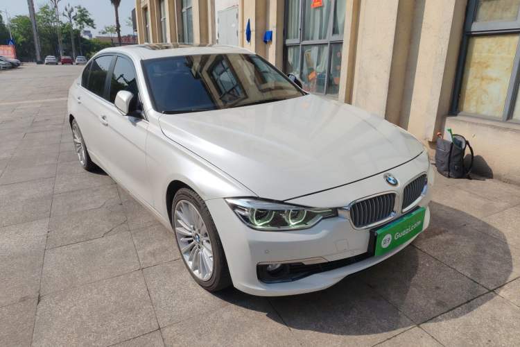Used BMW 3 Series 2018 320Li Fashion Model Front Right 45 Deg