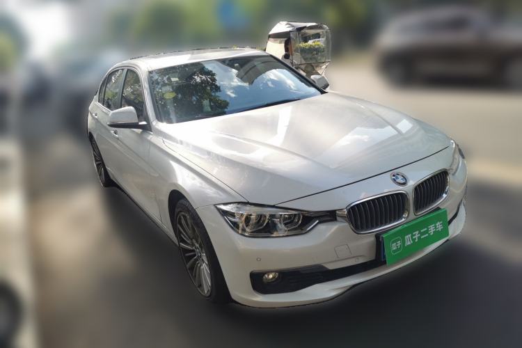 Used BMW 3 Series 2018 320Li Fashion Model Front Right 45 Deg
