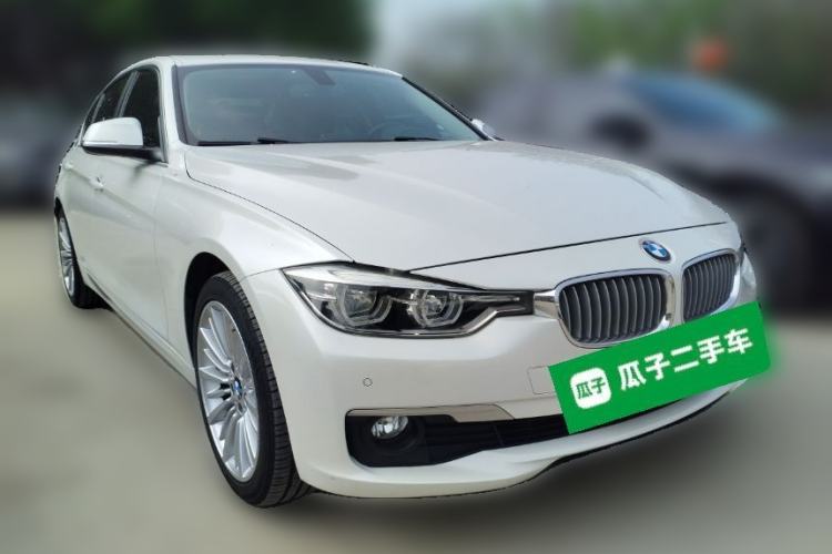 Used BMW 3 Series 2018 320Li xDrive Fashion Model Front Right 45 Deg
