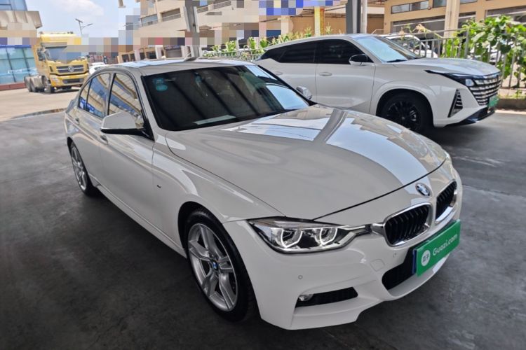 Used BMW 3 Series 2018 320i M Sport Package Front Right 45 Deg