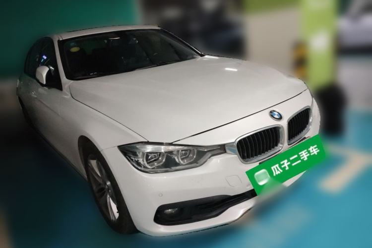Used BMW 3 Series 2018 318i Front Right 45 Deg