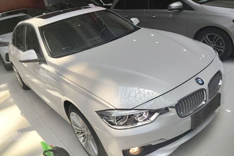 Used BMW 3 Series 2018 320Li Fashion Model Front Right 45 Deg