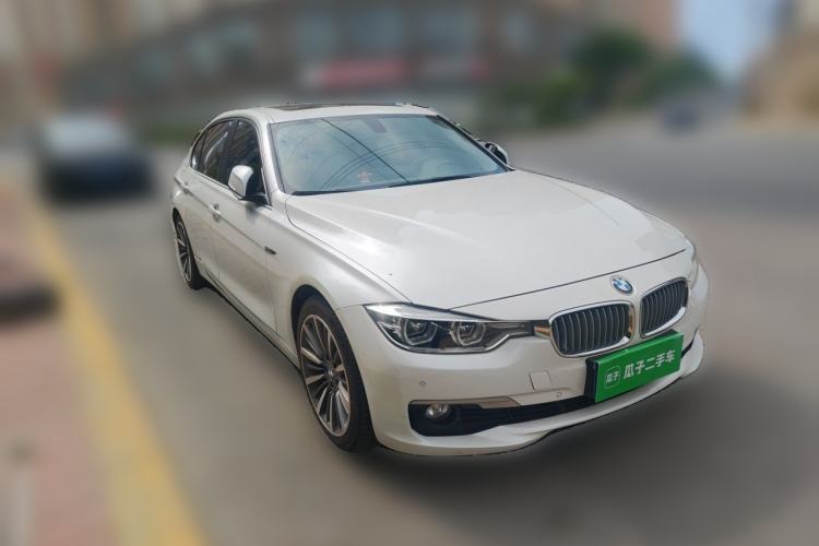 Used BMW 3 Series 2018 320Li Fashion Model Front Right 45 Deg