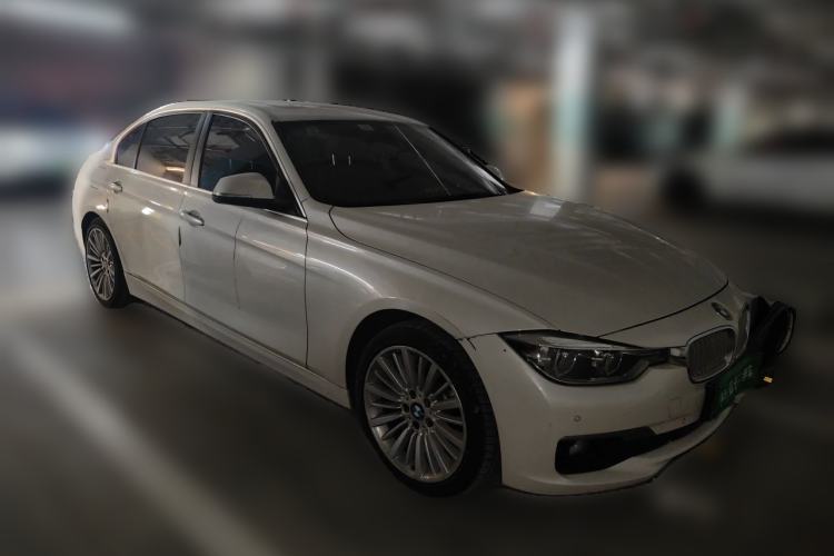 Used BMW 3 Series 2018 320Li Fashion Model Front Right 45 Deg