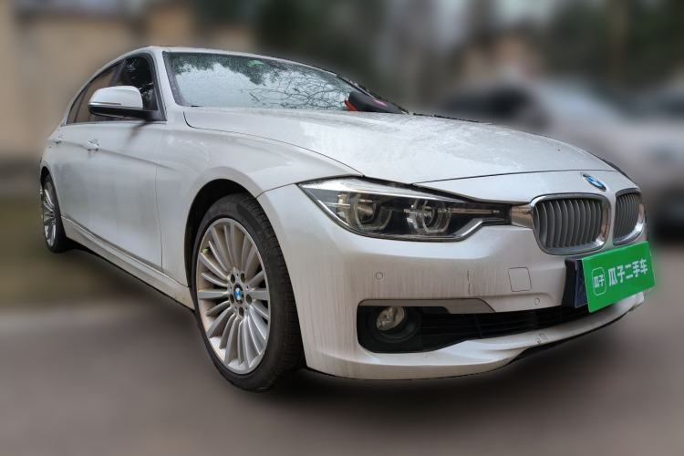 Used BMW 3 Series 2018 320Li Fashion Model Front Right 45 Deg