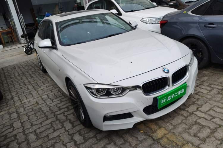 Used BMW 3 Series 2018 320Li Fashion Model Front Right 45 Deg