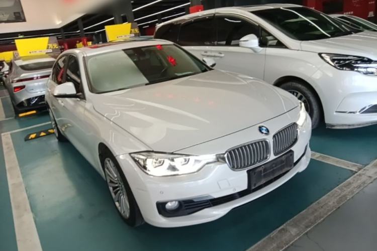 Used BMW 3 Series 2018 320Li Fashion Model Front Right 45 Deg