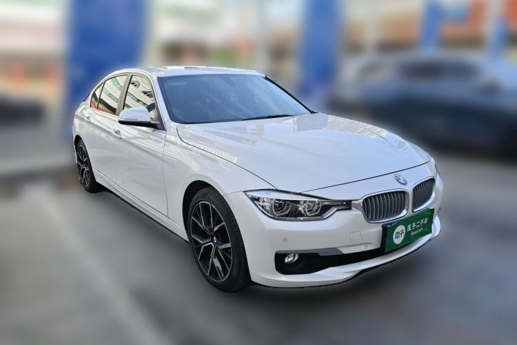 Used BMW 3 Series 2018 320Li Fashion Model Front Right 45 Deg