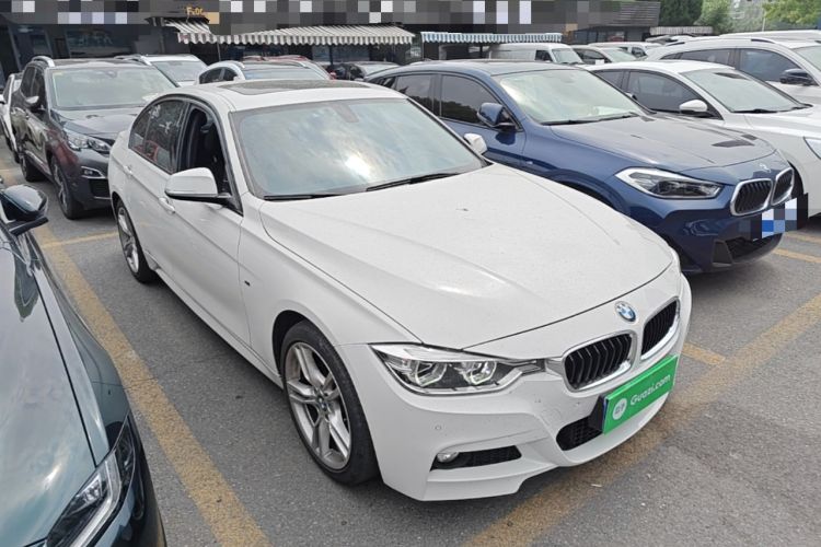 Used BMW 3 Series 2018 320i M Sport Package Front Right 45 Deg