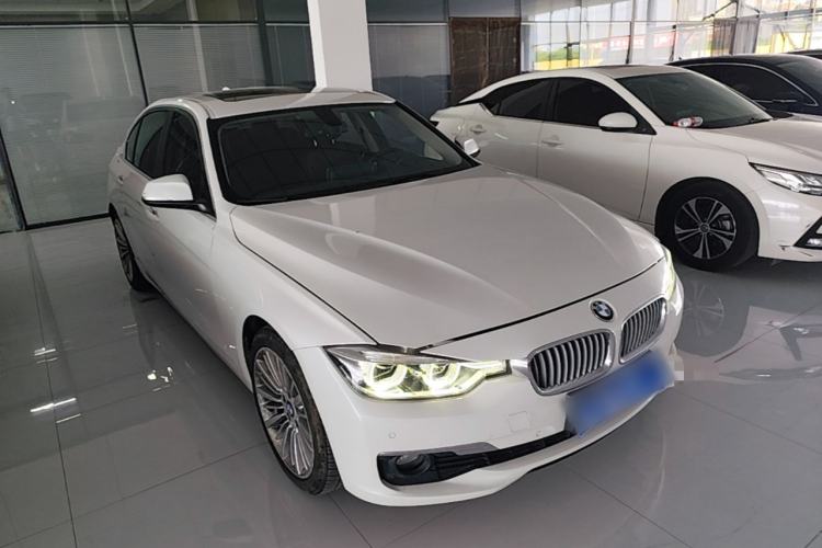 Used BMW 3 Series 2018 320Li Fashion Model Front Right 45 Deg