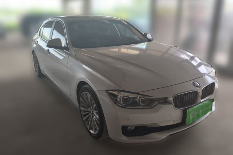Used BMW 3 Series 2018 320Li Fashion Model Front Right 45 Deg