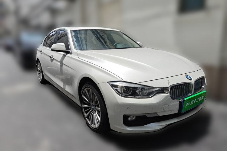 Used BMW 3 Series 2018 320Li Fashion Model Front Right 45 Deg