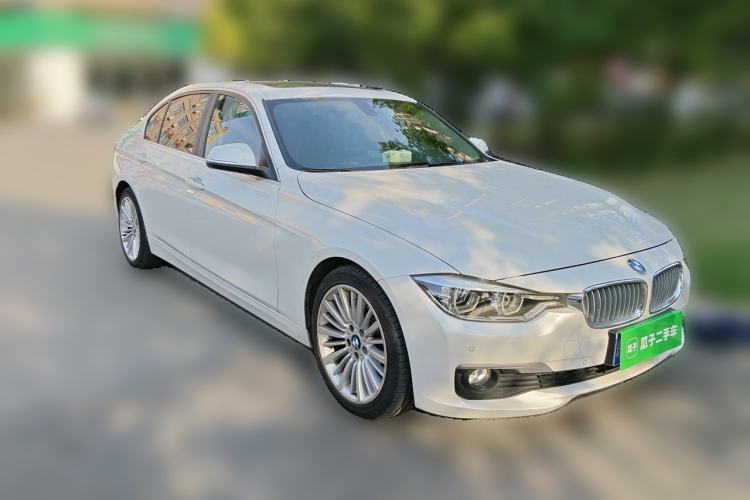 Used BMW 3 Series 2018 320Li Fashion Model Front Right 45 Deg