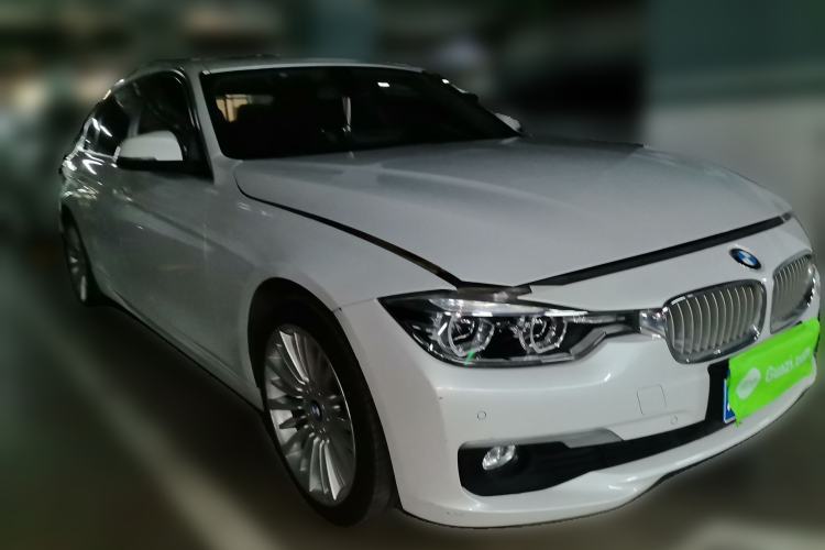 Used BMW 3 Series 2018 320Li Fashion Model Front Right 45 Deg