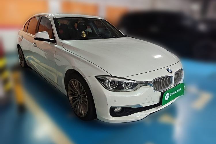 Used BMW 3 Series 2018 320Li Fashion Model Front Right 45 Deg
