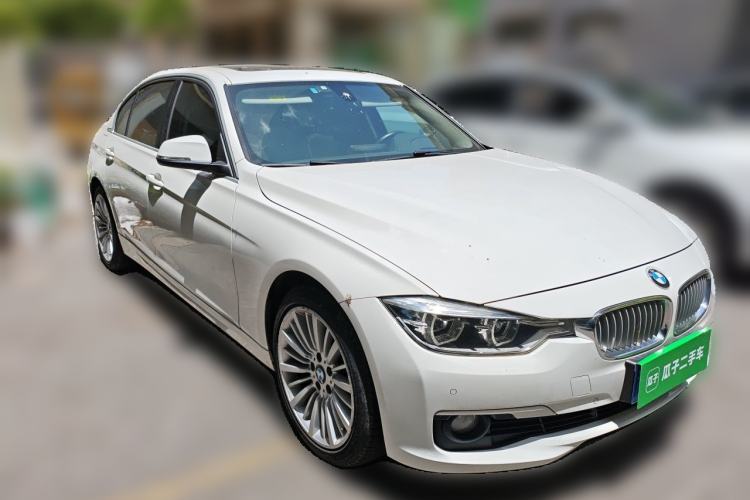 Used BMW 3 Series 2018 320Li Fashion Model Front Right 45 Deg