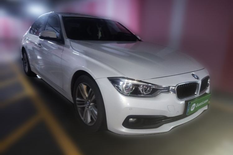 Used BMW 3 Series 2018 318i Front Right 45 Deg