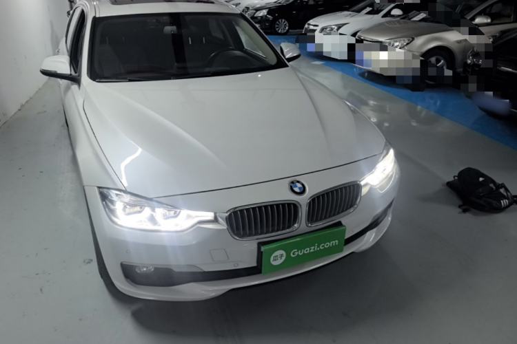 Used BMW 3 Series 2018 320Li Fashion Model Front Right 45 Deg