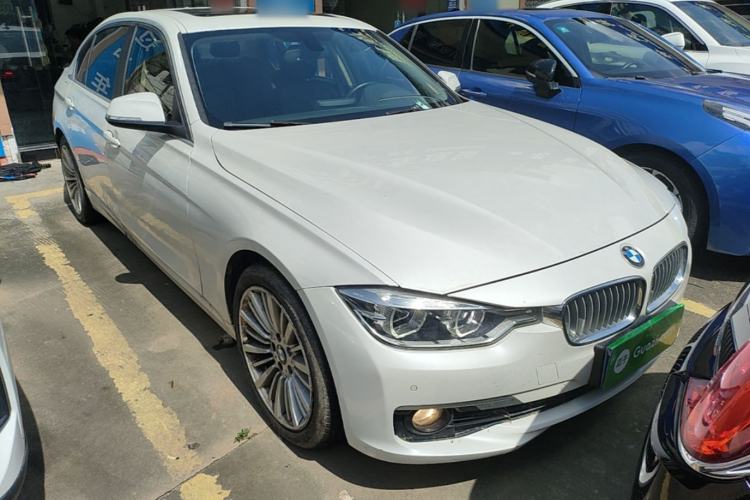 Used BMW 3 Series 2018 320Li Fashion Model Front Right 45 Deg