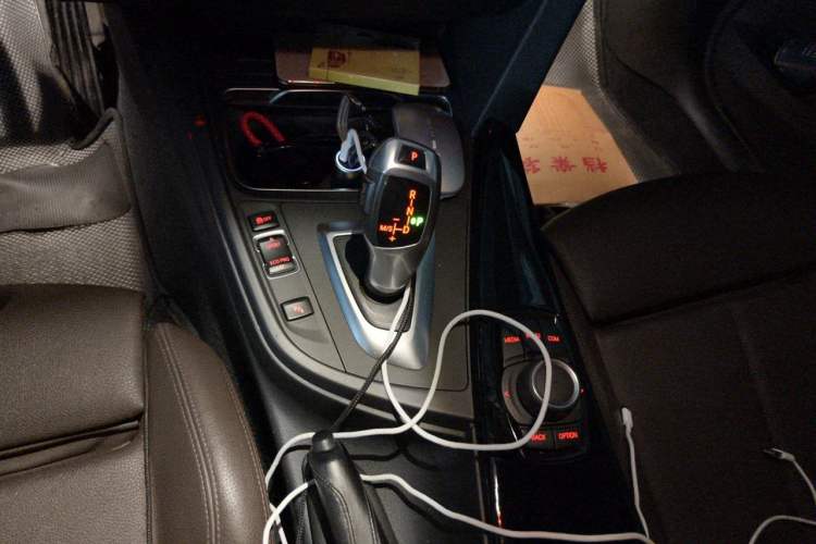 Used BMW 3 Series 2018 320Li Fashion Model Gear Lever
