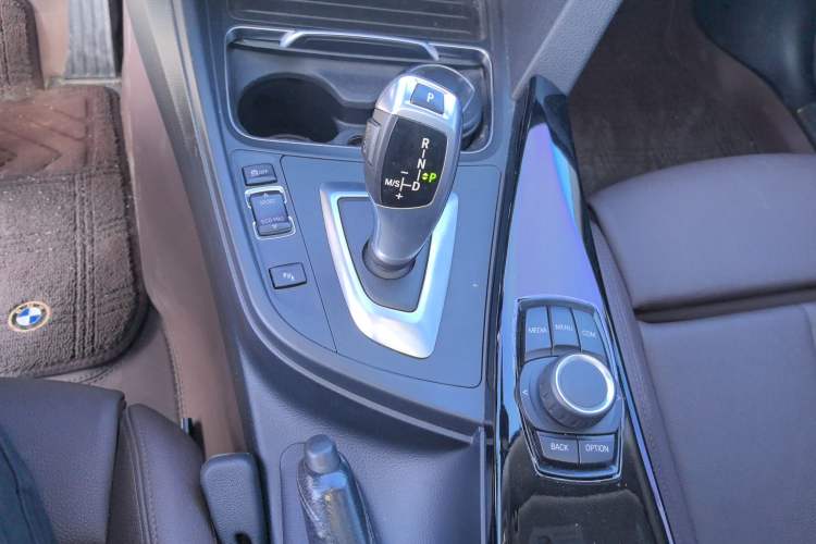 Used BMW 3 Series 2018 320Li Fashion Model Gear Lever