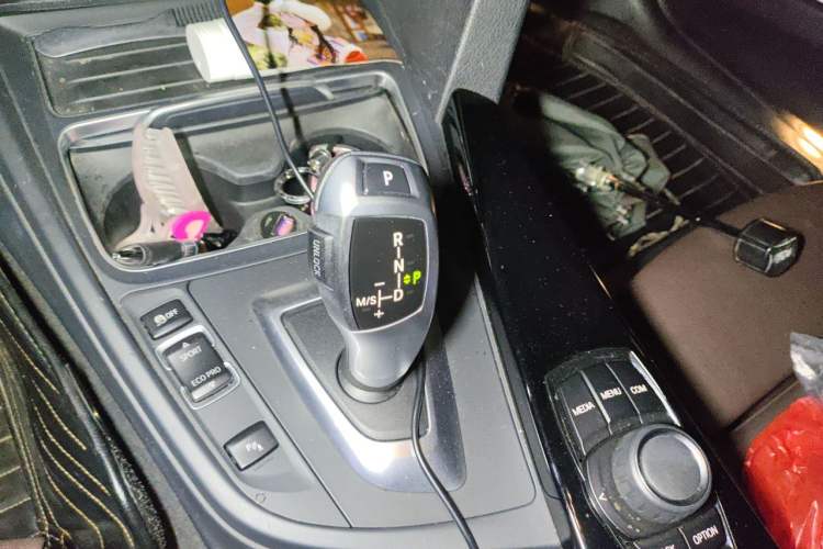 Used BMW 3 Series 2018 320Li Fashion Model Gear Lever