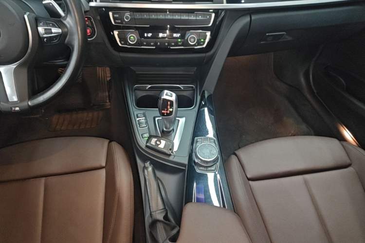 Used BMW 3 Series 2018 320Li Fashion Model Gear Lever