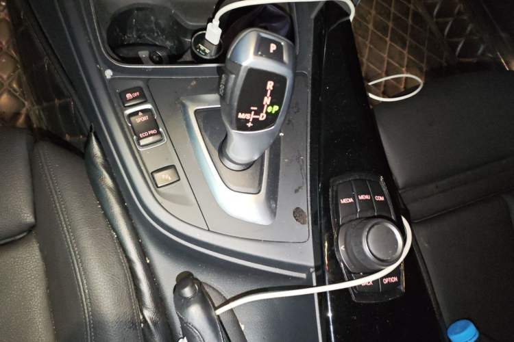 Used BMW 3 Series 2018 320Li Fashion Model Gear Lever