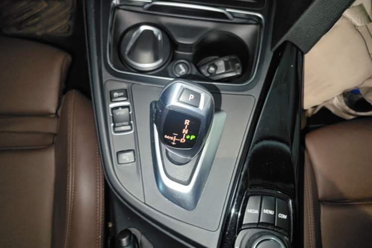 Used BMW 3 Series 2018 318Li Gear Lever