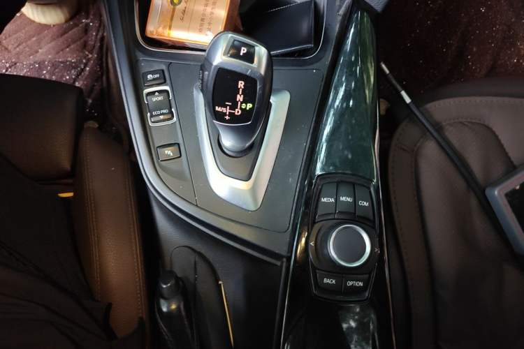 Used BMW 3 Series 2018 320Li xDrive Fashion Model Gear Lever