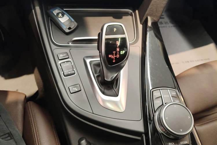 Used BMW 3 Series 2018 320Li Leading Model M Sport Package Gear Lever