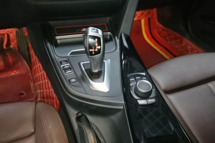 Used BMW 3 Series 2018 320Li Fashion Model Gear Lever