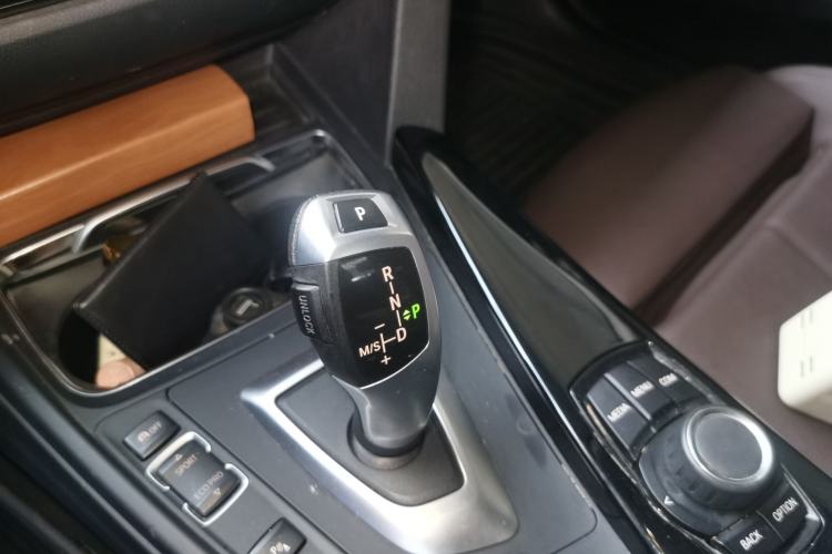 Used BMW 3 Series 2018 320Li Fashion Model Gear Lever