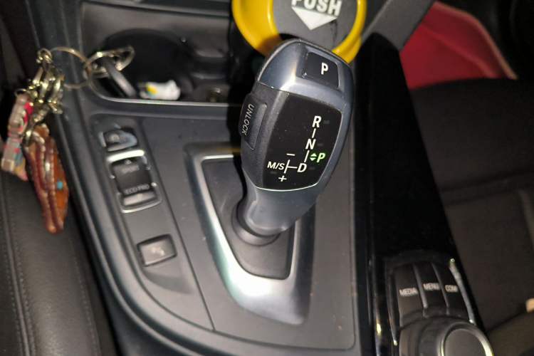 Used BMW 3 Series 2018 320Li Fashion Model Gear Lever