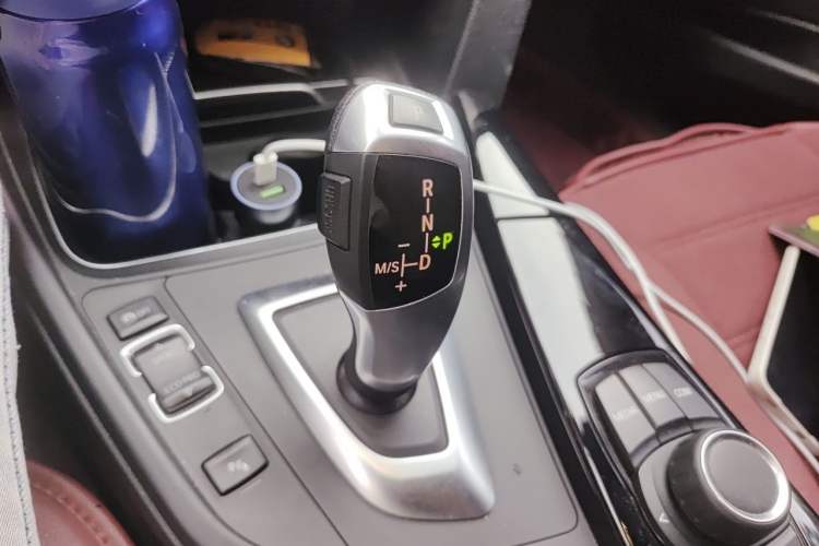 Used BMW 3 Series 2018 320Li Fashion Model Gear Lever