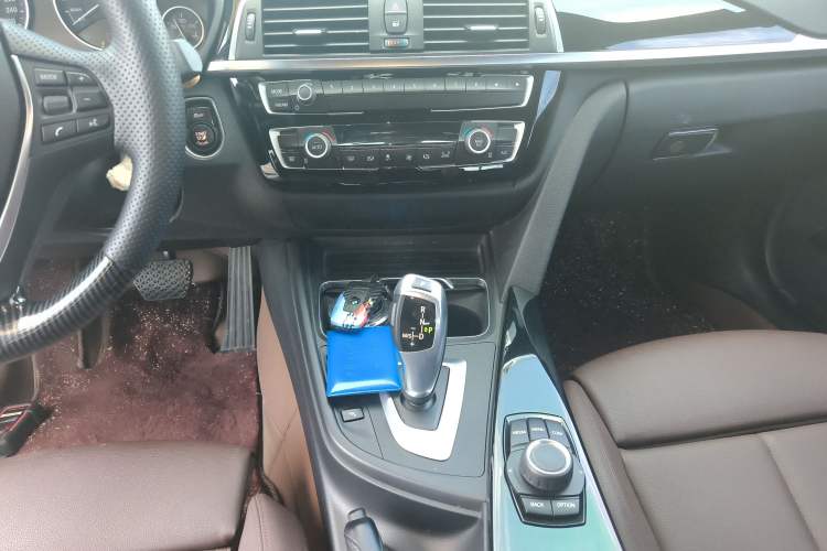 Used BMW 3 Series 2018 320Li Fashion Model Gear Lever