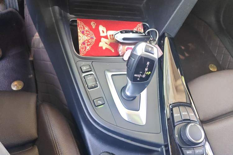 Used BMW 3 Series 2018 320Li Fashion Model Gear Lever