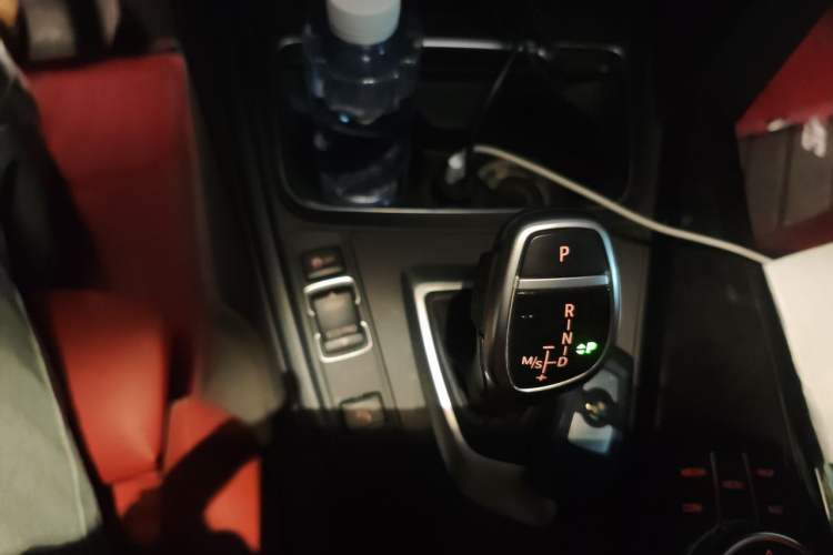 Used BMW 3 Series 2018 330Li M Sport Shadow Edition Gear Lever