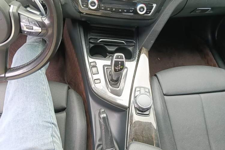 Used BMW 3 Series 2018 320Li M Sport Night Edition Gear Lever